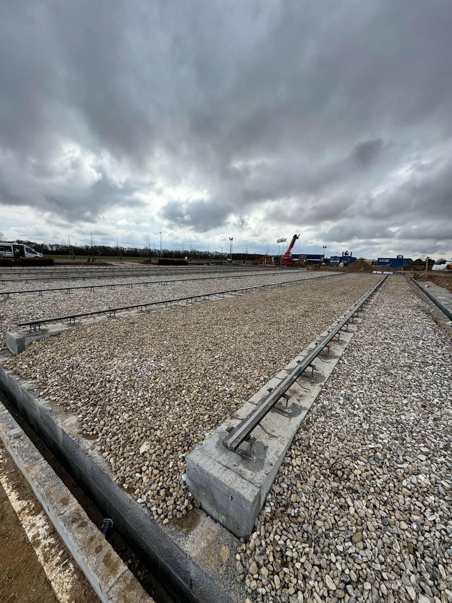 Koleje — přejezdové prvky